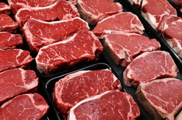 Importação de carne suína pela China em maio salta 86% na comparação anual
